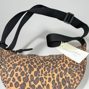 Universal Thread Animal Print Crossbody Bag NWT